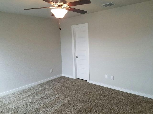 166 Lakeview CT, Kyle, TX 78640