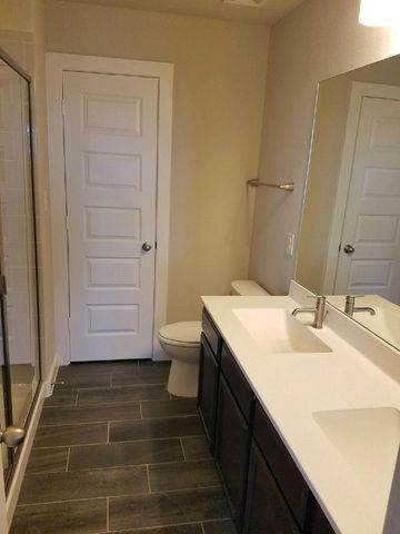 166 Lakeview CT, Kyle, TX 78640