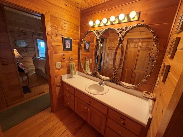 1186 Walnut Ridge, Ellijay, GA 30536