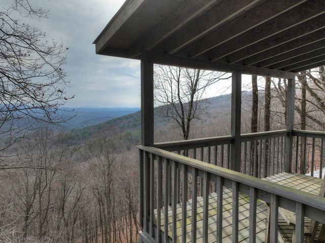1186 Walnut Ridge, Ellijay, GA 30536