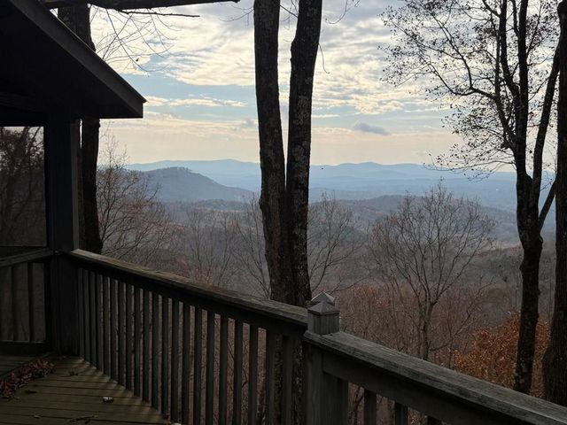 1186 Walnut Ridge, Ellijay, GA 30536