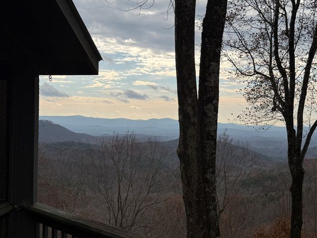 1186 Walnut Ridge, Ellijay, GA 30536