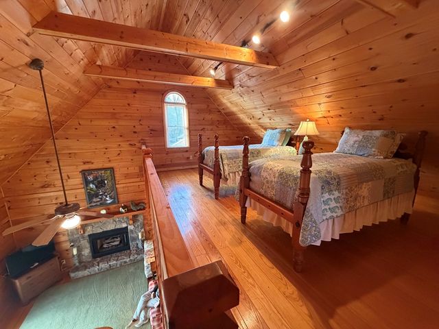 1186 Walnut Ridge, Ellijay, GA 30536