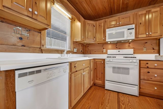 1186 Walnut Ridge, Ellijay, GA 30536