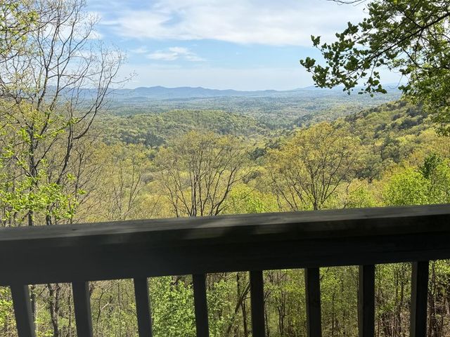 1186 Walnut Ridge, Ellijay, GA 30536