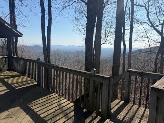 1186 Walnut Ridge, Ellijay, GA 30536