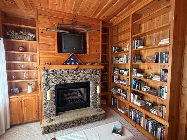1186 Walnut Ridge, Ellijay, GA 30536