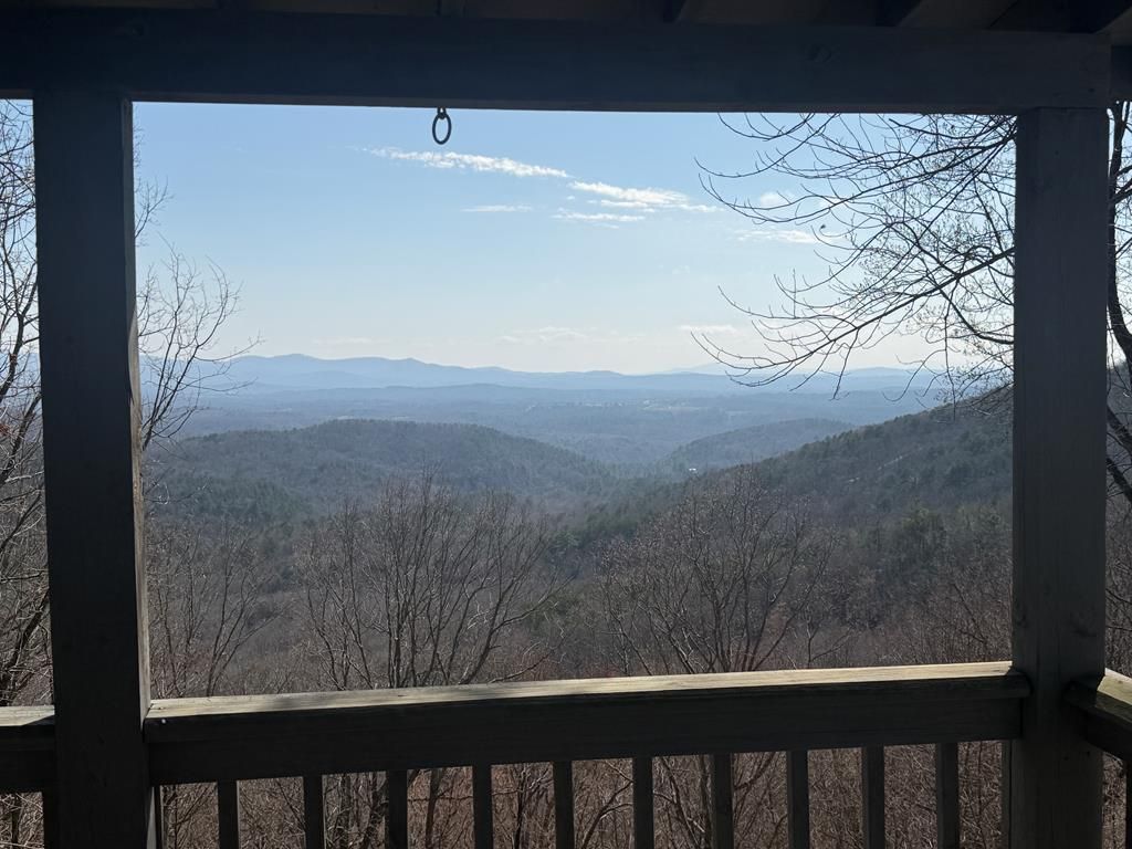 1186 Walnut Ridge, Ellijay, GA 30536