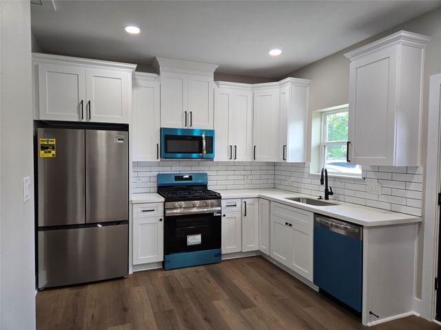 7830 Woodlyn Road B, Houston, TX 77028