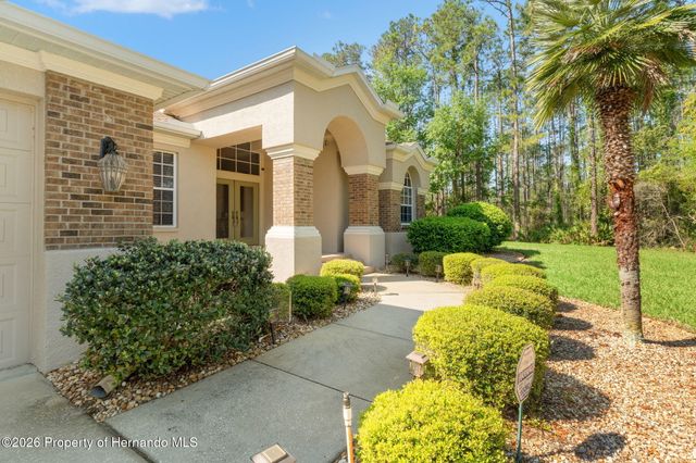 10260 Waters Edge Court, Weeki Wachee, FL 34613