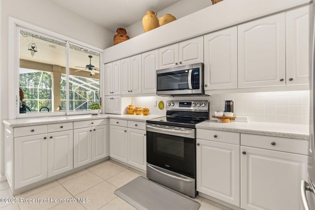 10260 Waters Edge Court, Weeki Wachee, FL 34613