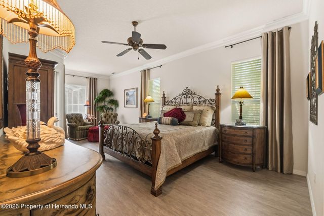 10260 Waters Edge Court, Weeki Wachee, FL 34613