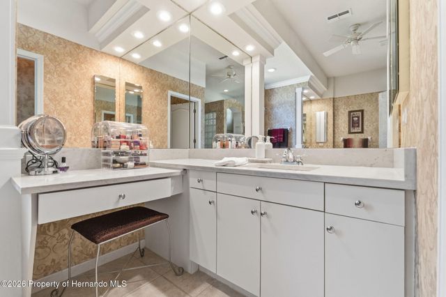 10260 Waters Edge Court, Weeki Wachee, FL 34613