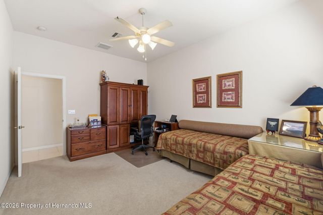 10260 Waters Edge Court, Weeki Wachee, FL 34613