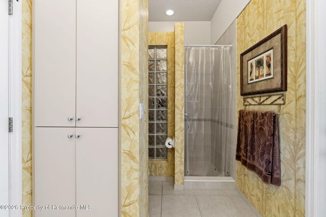 10260 Waters Edge Court, Weeki Wachee, FL 34613