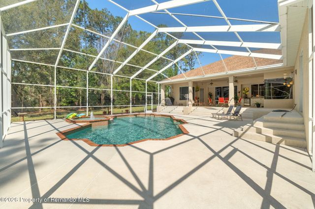 10260 Waters Edge Court, Weeki Wachee, FL 34613
