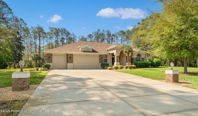 10260 Waters Edge Court, Weeki Wachee, FL 34613