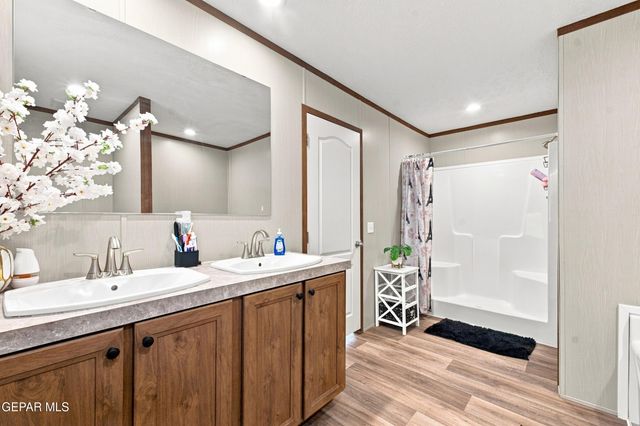 742 Canfield Drive, Horizon City, TX 79928