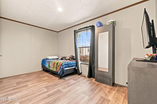742 Canfield Drive, Horizon City, TX 79928