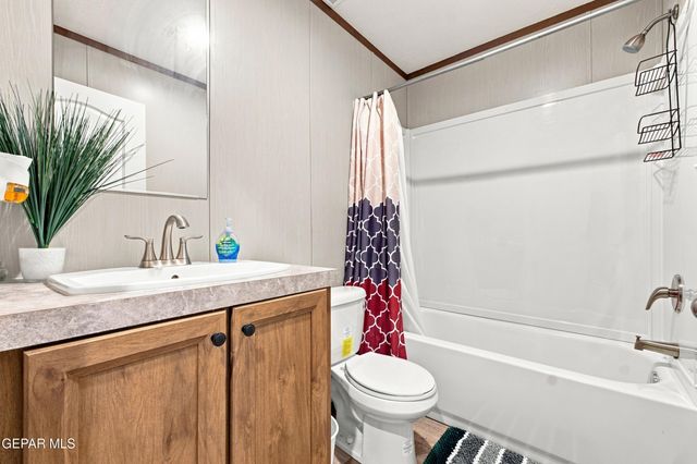 742 Canfield Drive, Horizon City, TX 79928