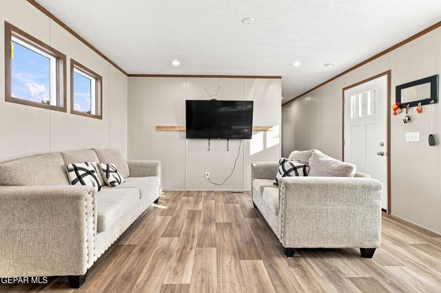 742 Canfield Drive, Horizon City, TX 79928