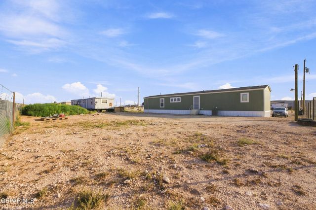 742 Canfield Drive, Horizon City, TX 79928