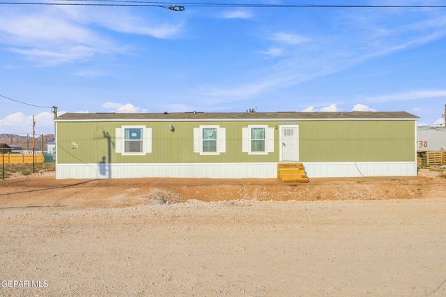 742 Canfield Drive, Horizon City, TX 79928