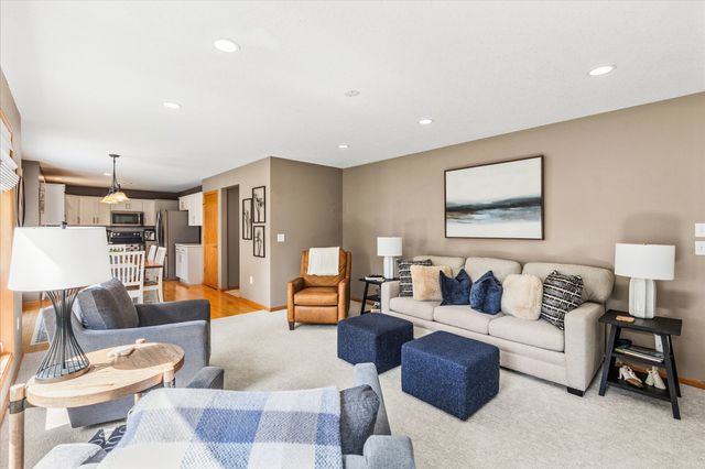 6317 NW 97th Street, Johnston, IA 50131