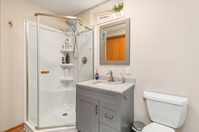 6317 NW 97th Street, Johnston, IA 50131