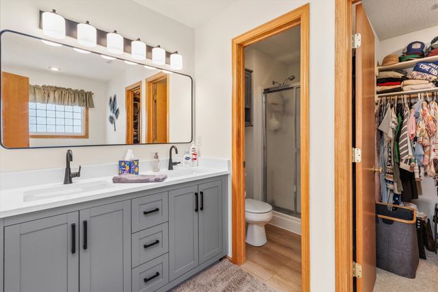 6317 NW 97th Street, Johnston, IA 50131