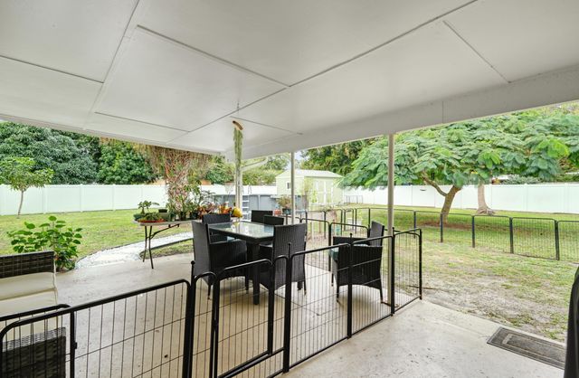 1815 S 30th Street, Fort Pierce, FL 34947