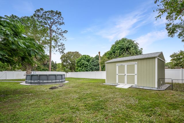 1815 S 30th Street, Fort Pierce, FL 34947