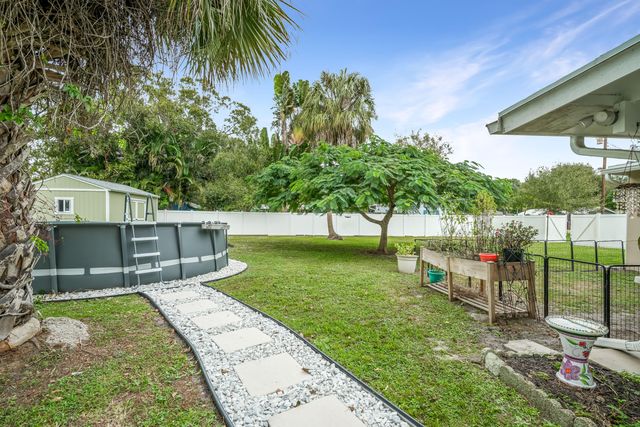1815 S 30th Street, Fort Pierce, FL 34947