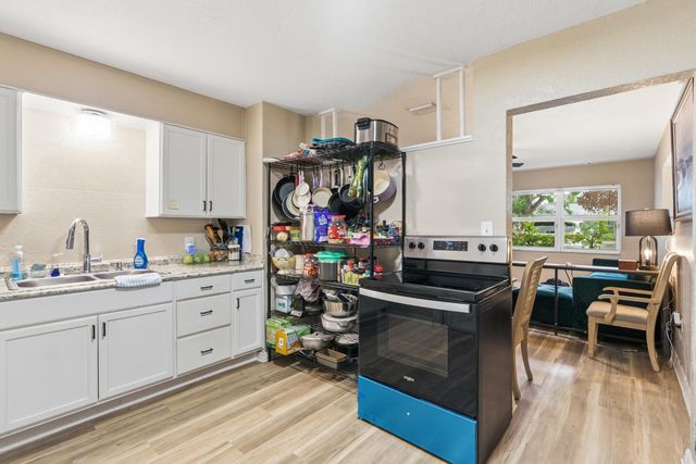 1815 S 30th Street, Fort Pierce, FL 34947