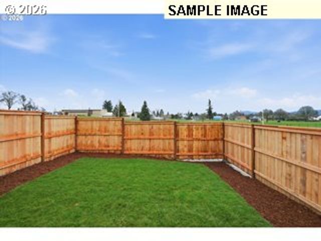 388 E Wilson St, Carlton, OR 97111