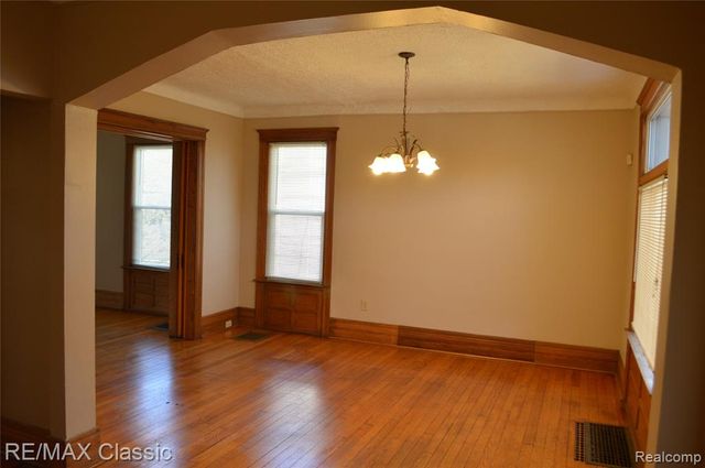 5153 Commonwealth Street, Detroit, MI 48208