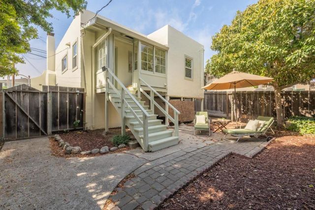 Monroe Street, Monterey, CA 93940