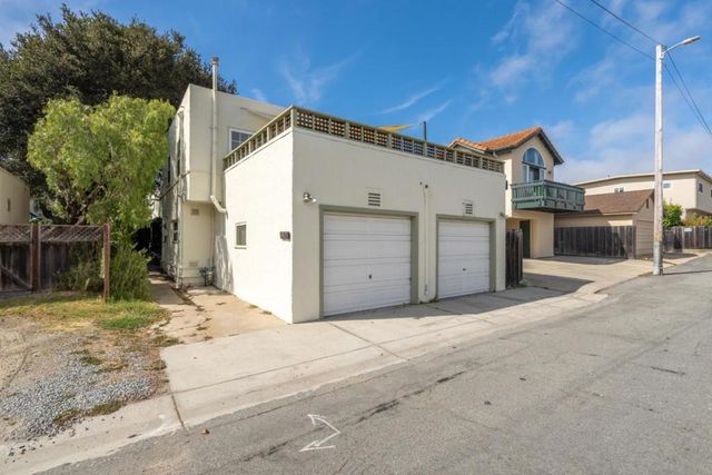 Monroe Street, Monterey, CA 93940