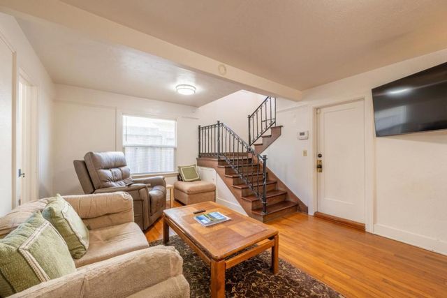 Monroe Street, Monterey, CA 93940