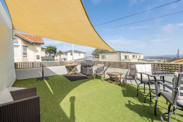 Monroe Street, Monterey, CA 93940