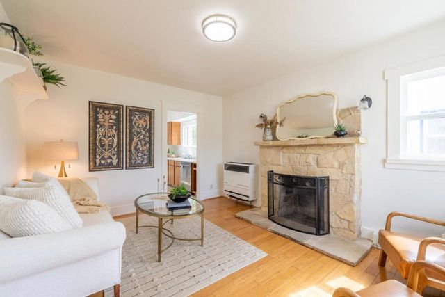 Monroe Street, Monterey, CA 93940