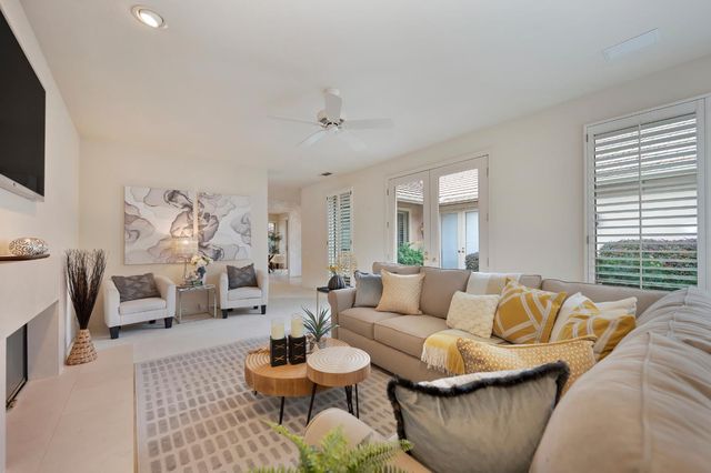 11287 Crocker Grove Ln, Gold River, CA 95670