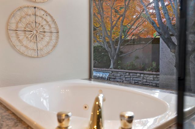 11287 Crocker Grove Ln, Gold River, CA 95670