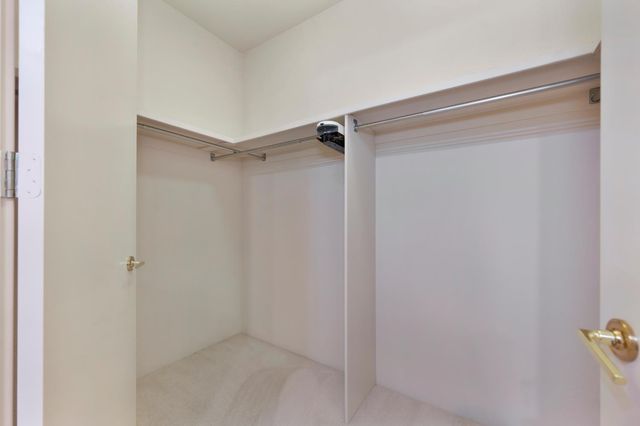 11287 Crocker Grove Ln, Gold River, CA 95670