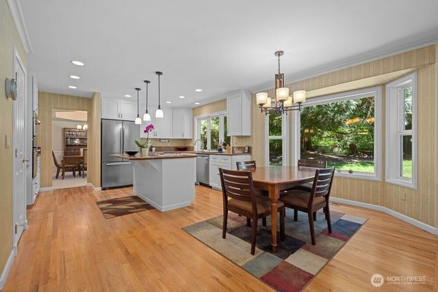 19710 222nd Avenue NE, Woodinville, WA 98077