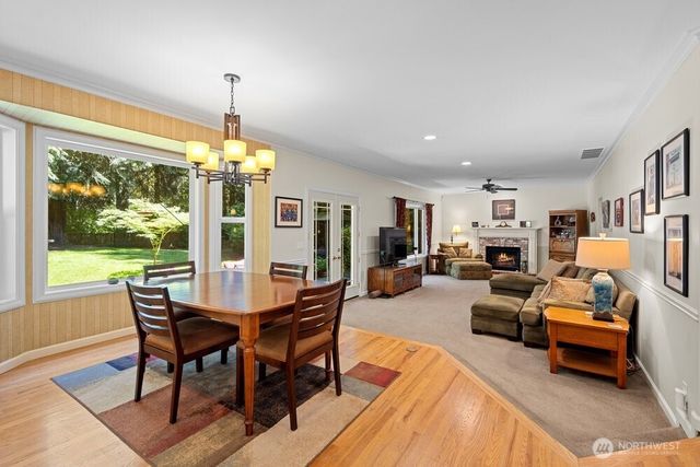 19710 222nd Avenue NE, Woodinville, WA 98077