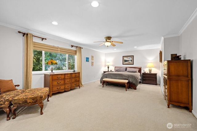 19710 222nd Avenue NE, Woodinville, WA 98077