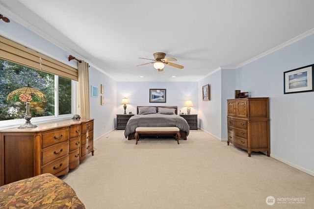 19710 222nd Avenue NE, Woodinville, WA 98077