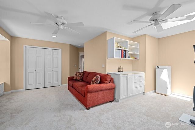 19710 222nd Avenue NE, Woodinville, WA 98077