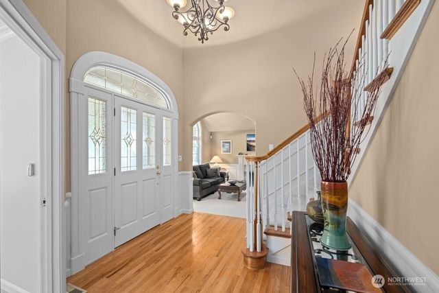 19710 222nd Avenue NE, Woodinville, WA 98077